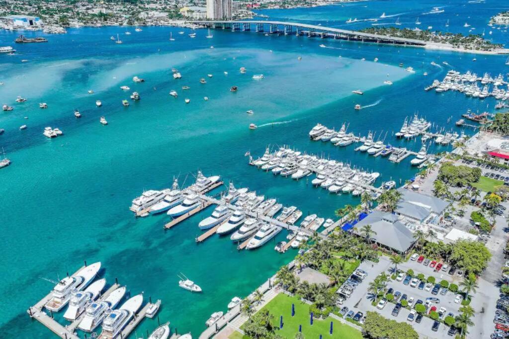 Dog Friendly Condo With Beach Access, Hot Tub, Firepit West Palm Beach Bagian luar foto