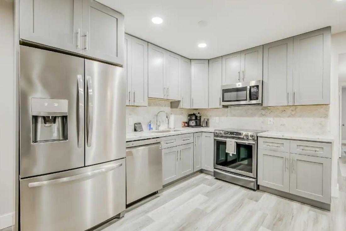 Dog Friendly Condo With Beach Access, Hot Tub, Firepit West Palm Beach Bagian luar foto